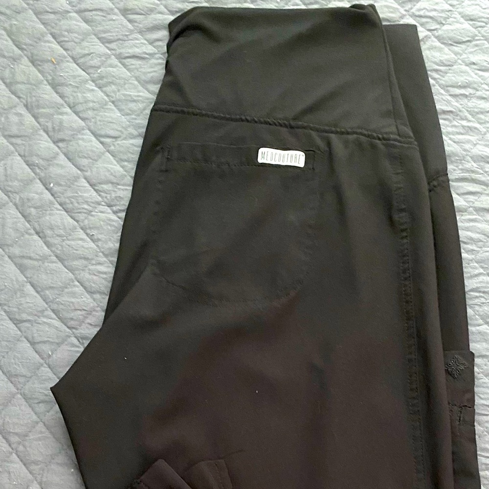 Maternity scrub pants